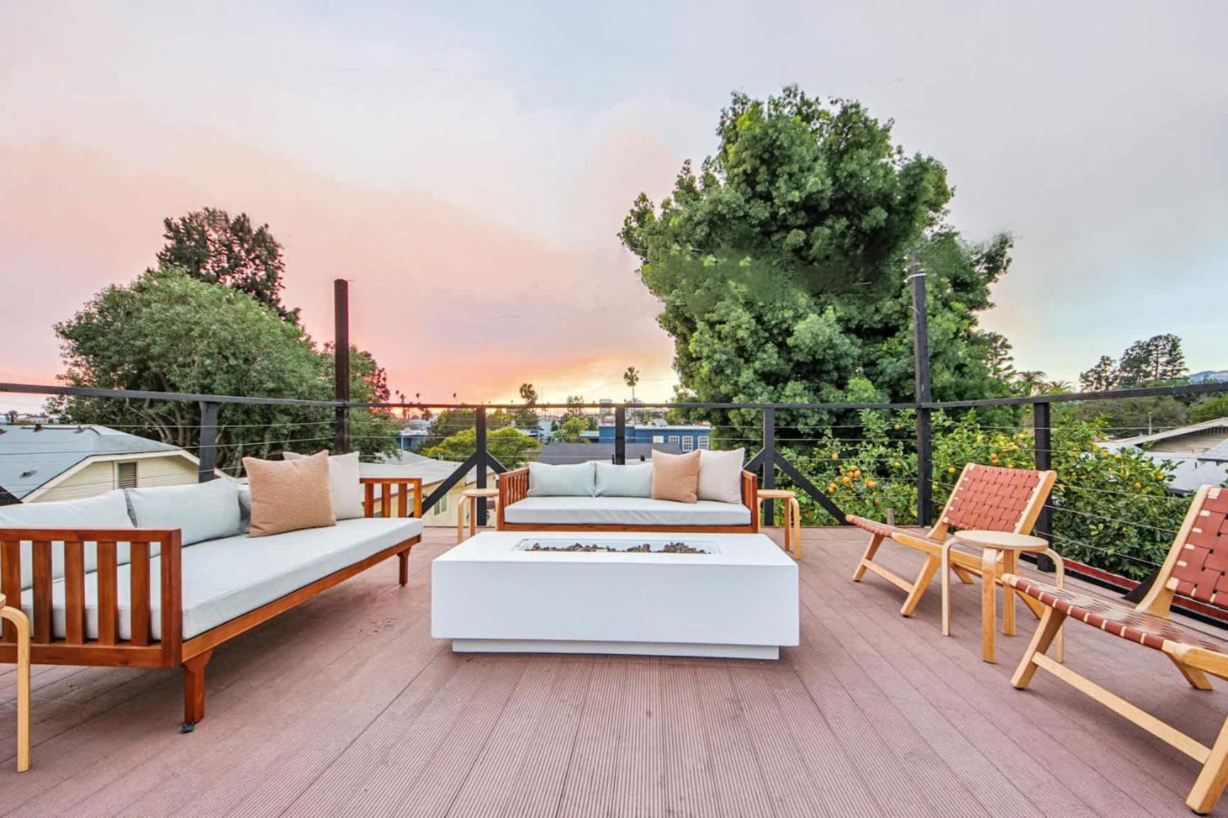 Holiday home Stylish Duplex W Rooftop Garden
