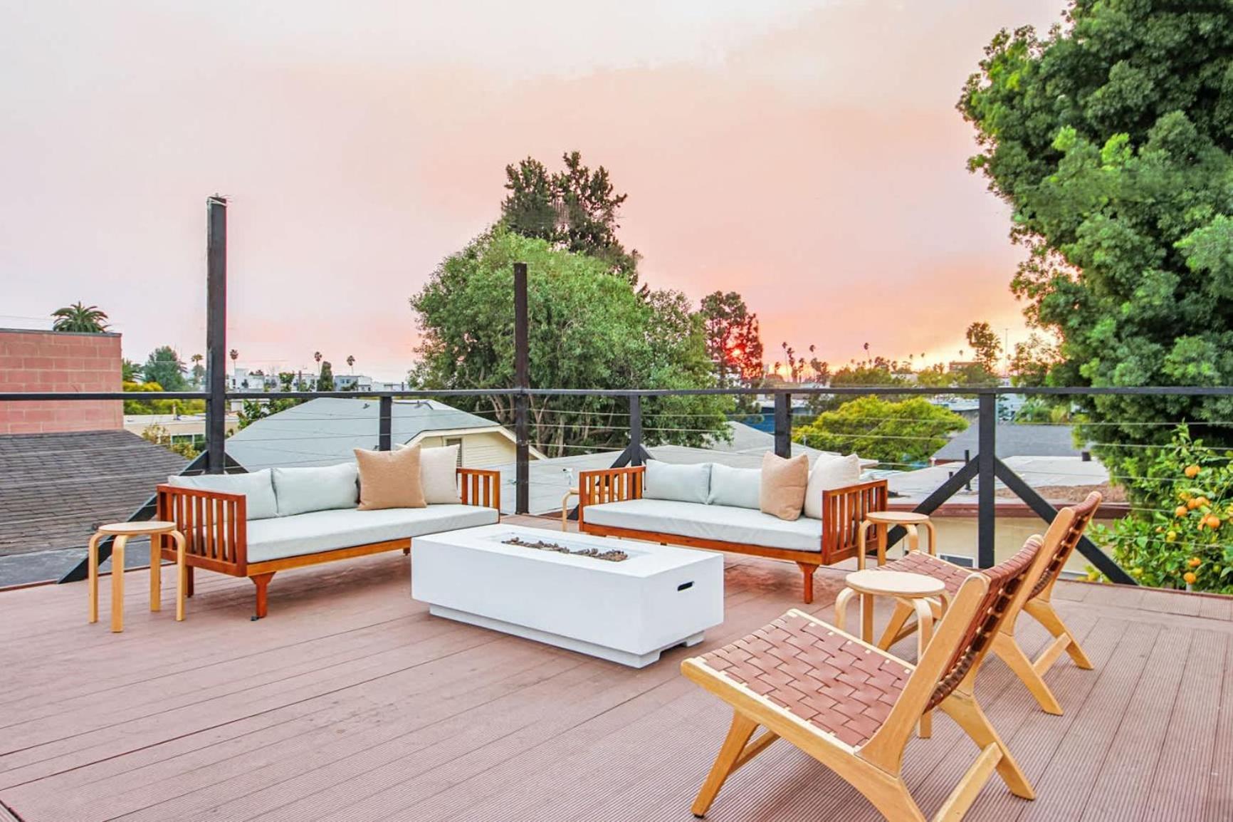 Holiday home Stylish Duplex W Rooftop Garden *