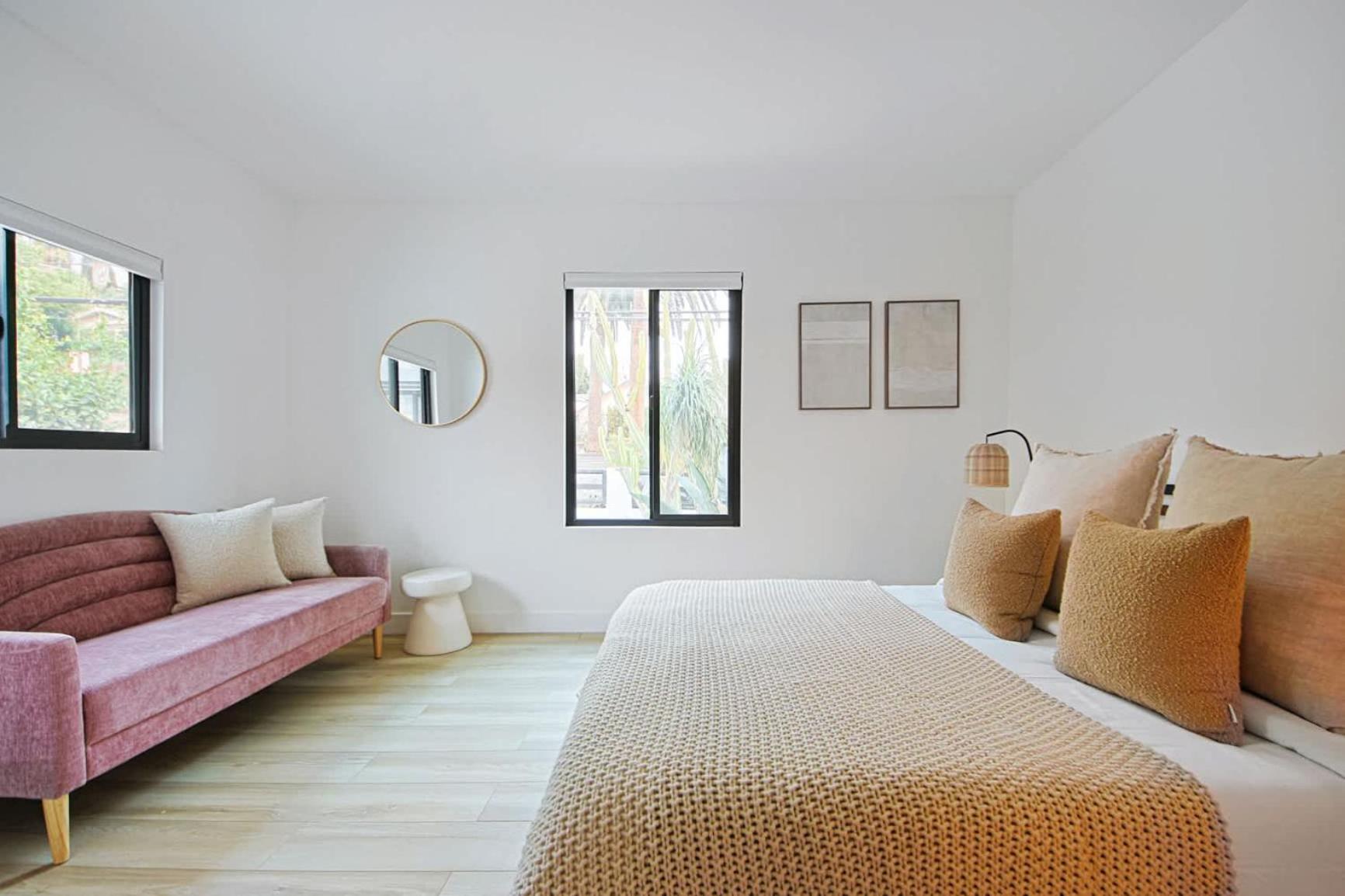 Holiday home Stylish Duplex W Rooftop Garden Los Angeles