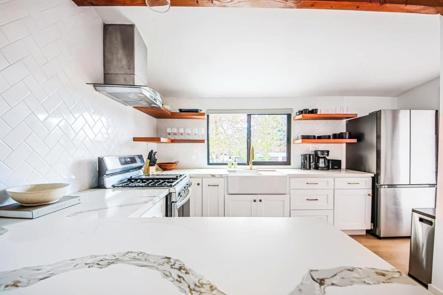 Holiday home Stylish Duplex W Rooftop Garden Los Angeles